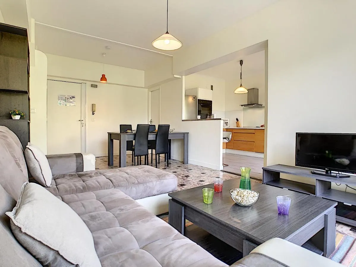 Nestor&Jeeves - Solar - Free Parking - Close Sea Nice 0*,  France