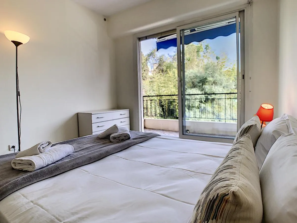 Nestor&Jeeves - Solar - Free Parking - Close Sea Nice Apartment